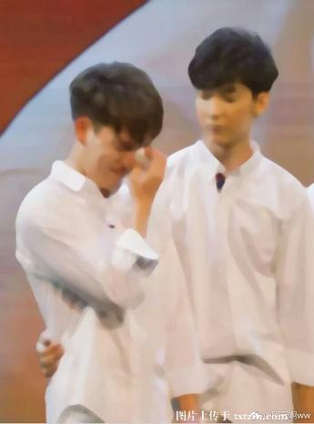 逐月之月同人算什麽愛情